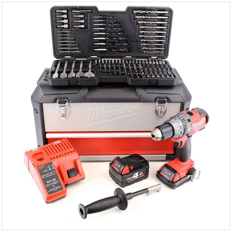 Taladro percutor inalmbrico Milwaukee MBOX 100 M18 CPD 421 C 18 V con 2 bateras Li-Ion, cargador, maletn, juego de puntas 100 piezas